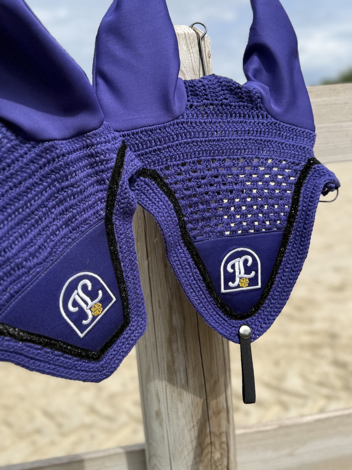 bonnet cheval paillettes noir marine