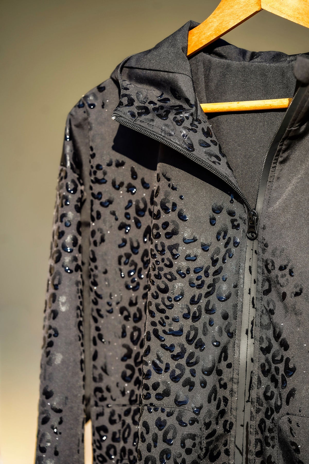 veste de pluie noire confortable pour cavaliere ado